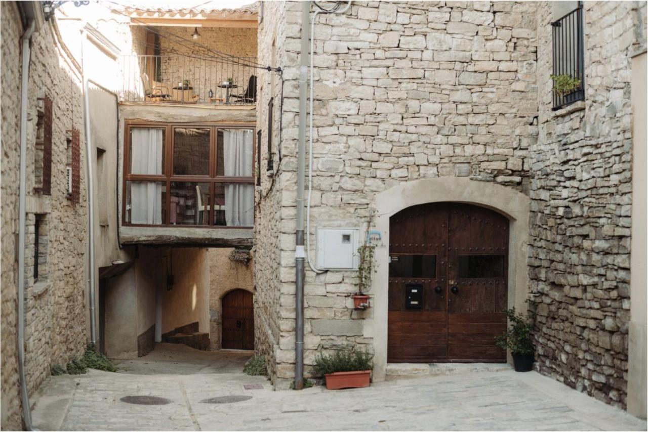 El Forn De Freixenet Con Servicios De Un Hotel Lleida Bagian luar foto